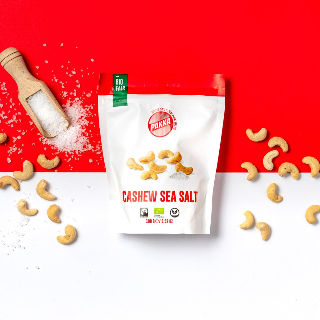 PAKKA BIO Gewürzte Cashews mit Curry Madras, Salz und Malabar Pfeffer - 100g