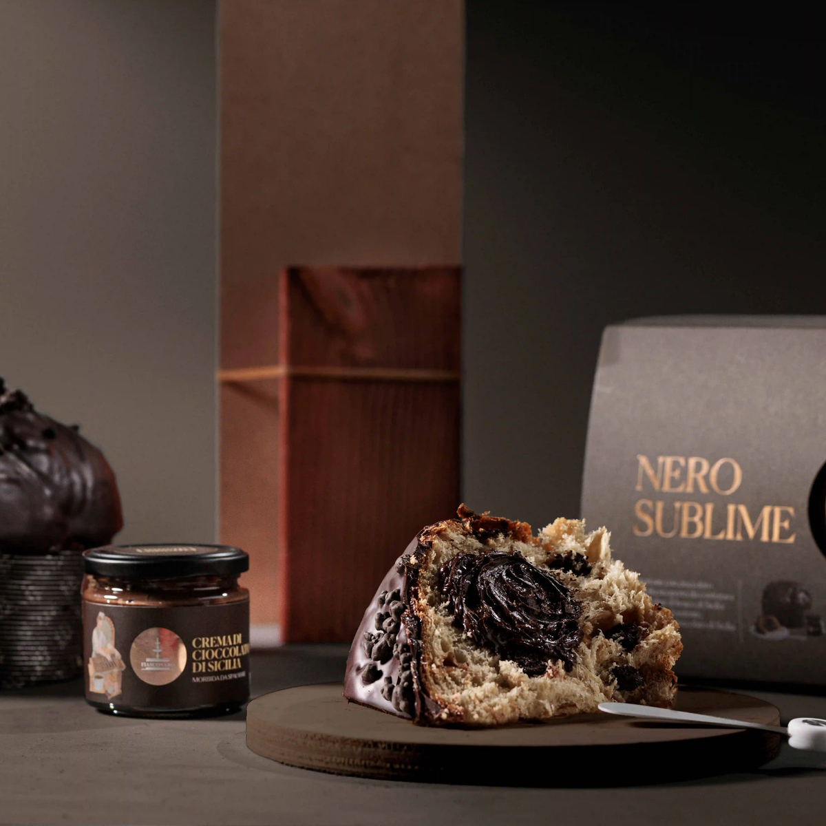 ORO NERO SUBLIME "PANETTONE CREMA NERO SUBLIME AL CIOCCOLATO DI SICILIA FIASCONARO