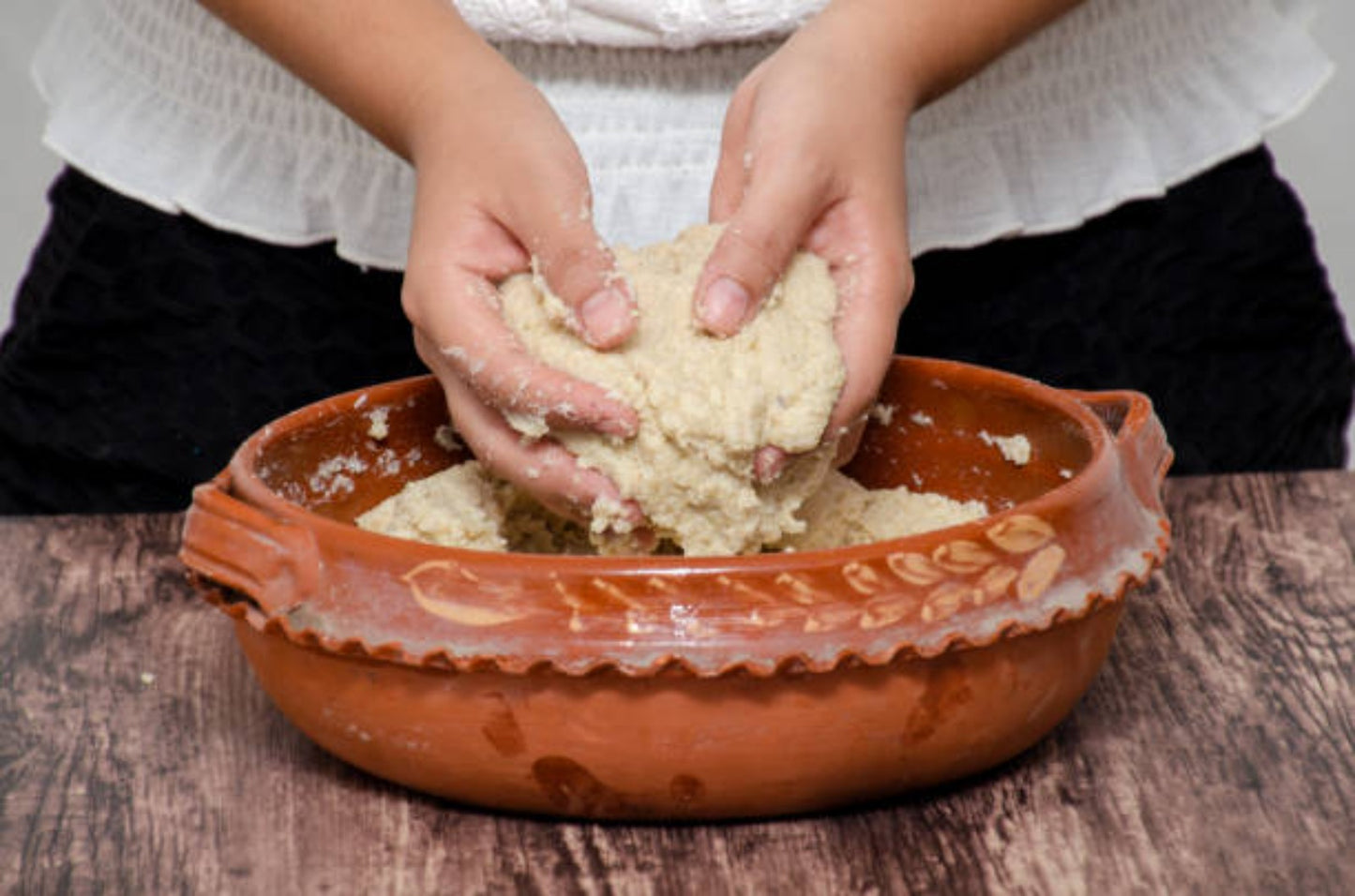 NATURELO Nixtamalisiertes Maismehl aus 100% natürlichem Mais - 1kg