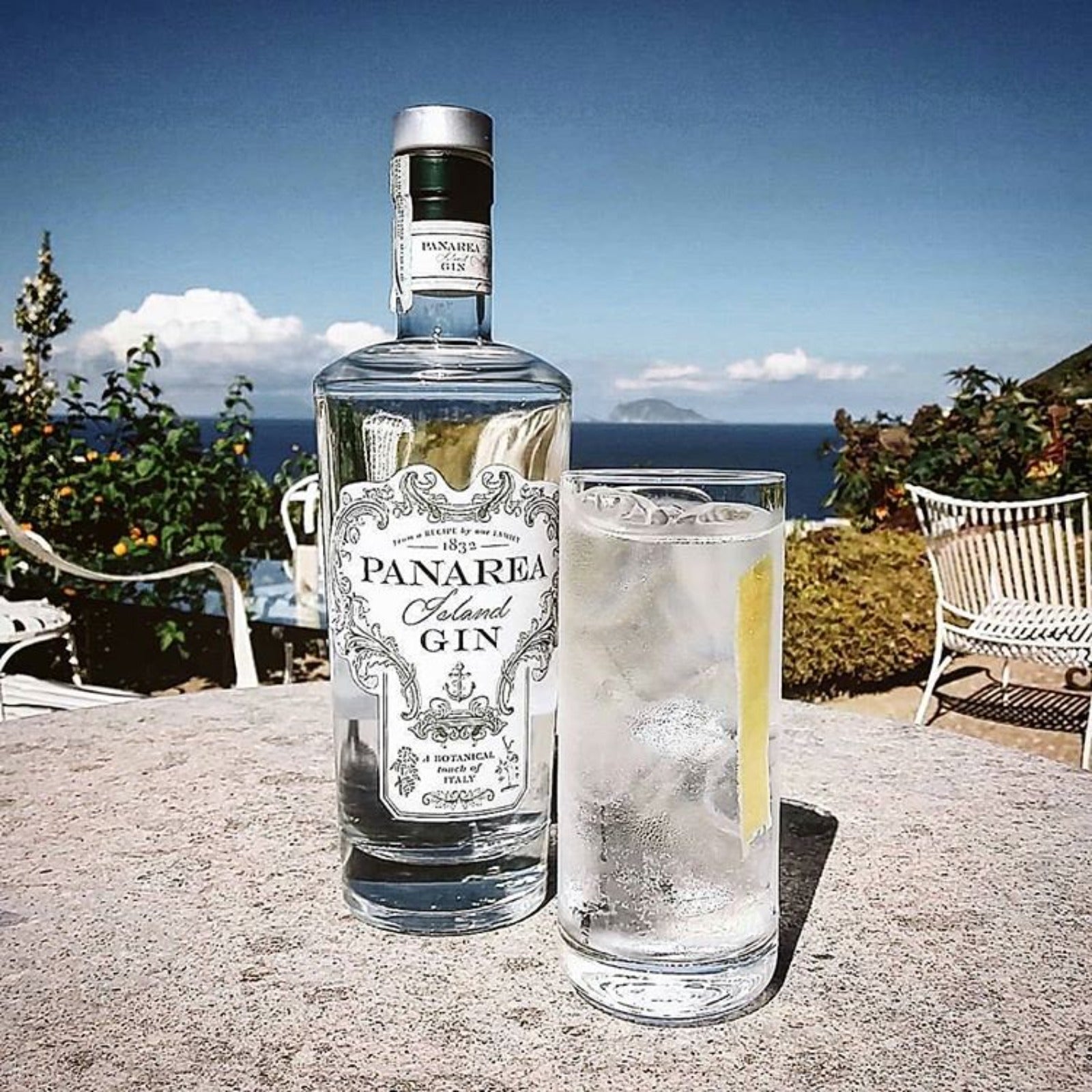 Panarea-Gin-Island-Gin-Tonic